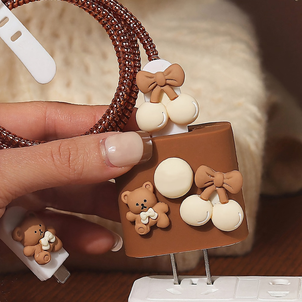 Cute Bear Charger Protector Ca - Phone Accessories Online recensione e prezzo