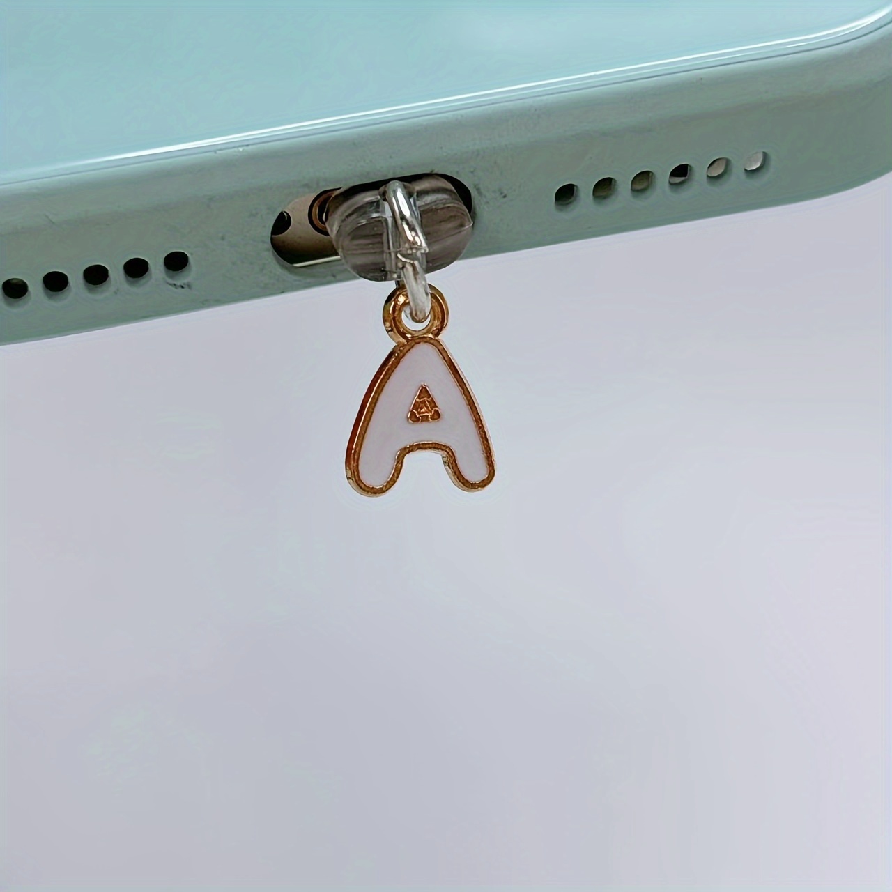 English Letters A-M Phone Dust - Phone Accessories Background recensione e prezzo