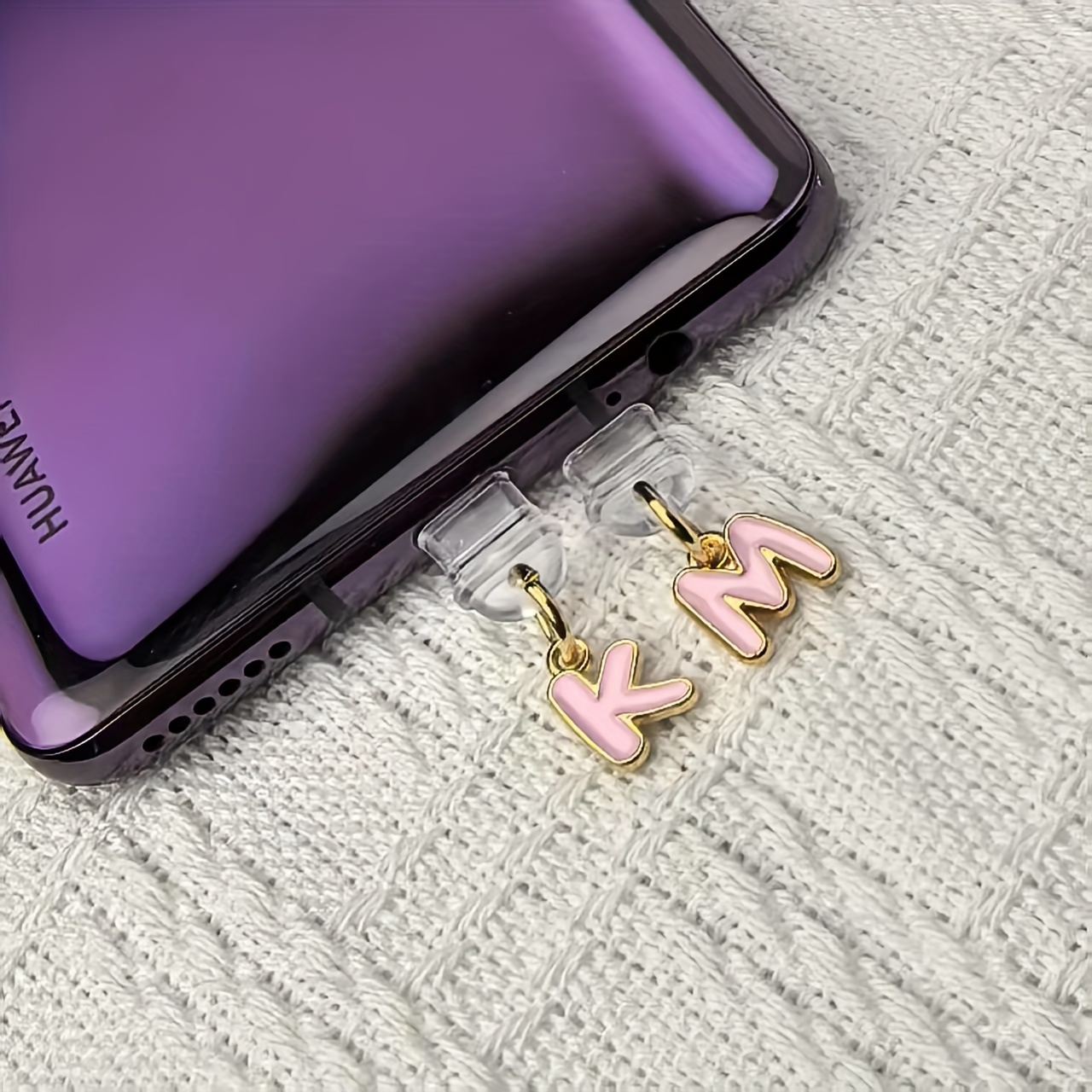 Pink English Letters A-M Phone - Phone Accessories Background recensione e prezzo